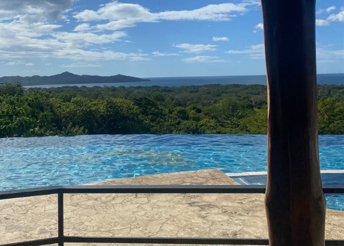 pool overlooking ocean in Costa Rica