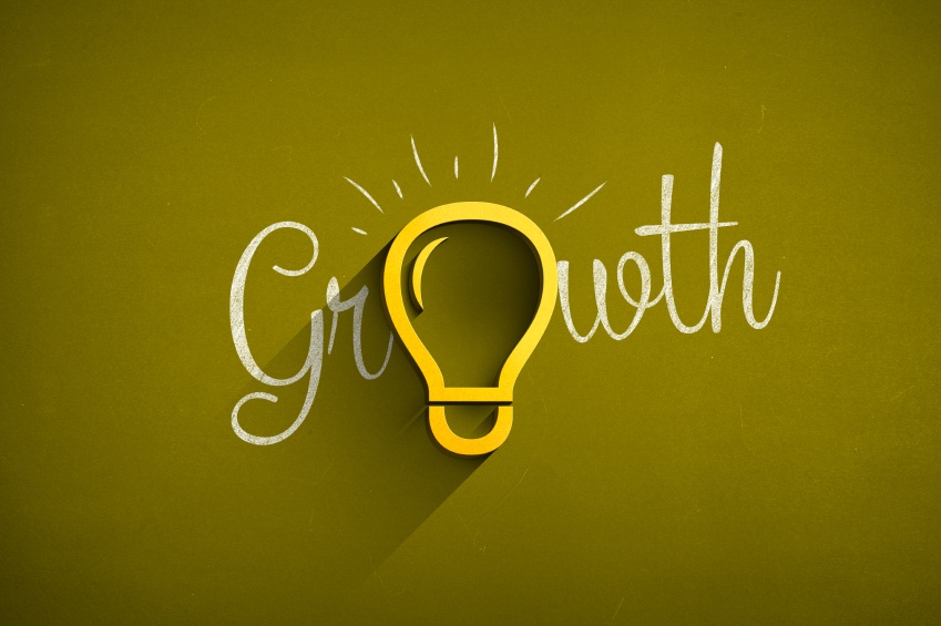 growth-hacking-lightbulb